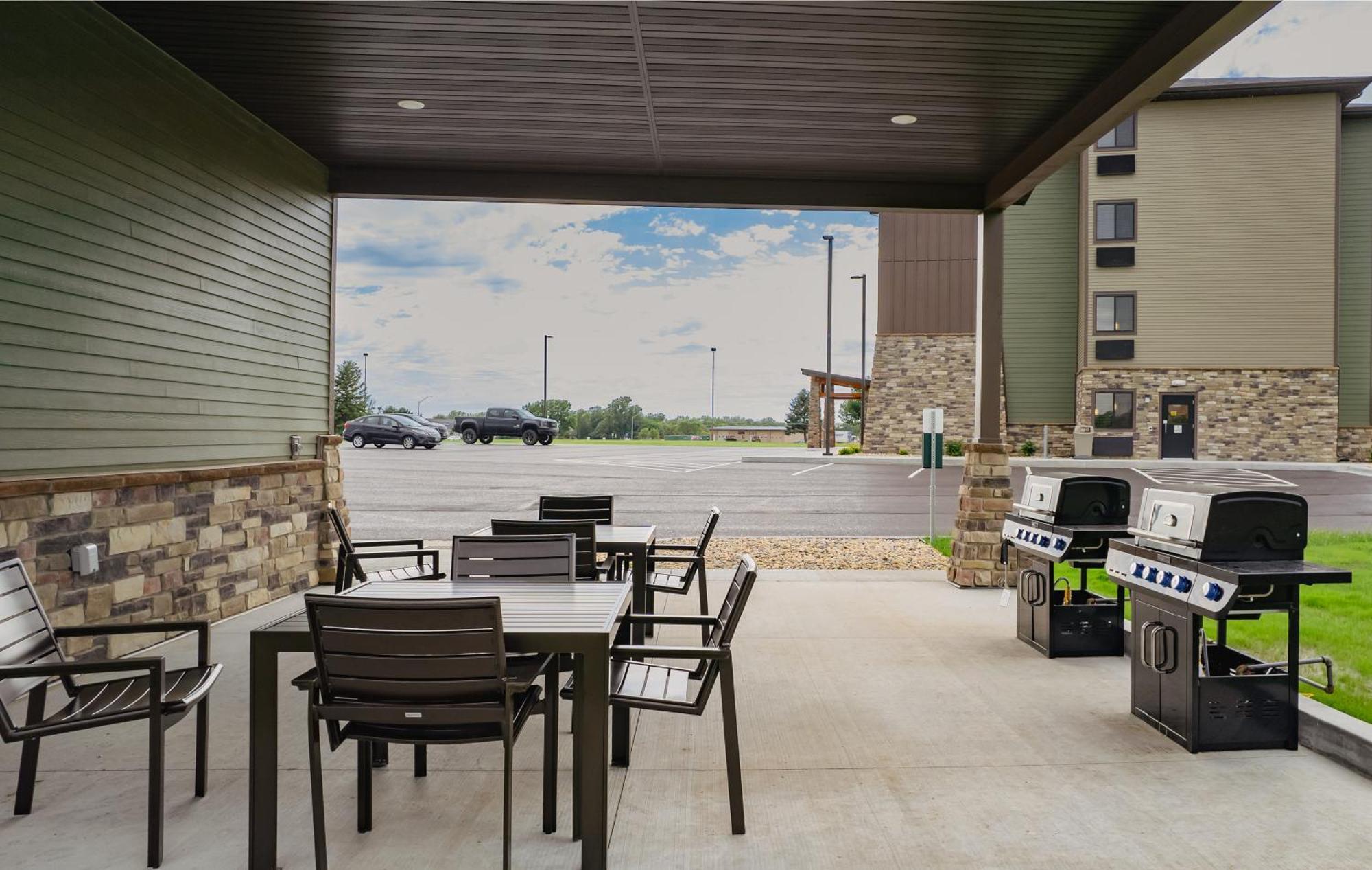 My Place Hotel-Mitchell Sd Esterno foto