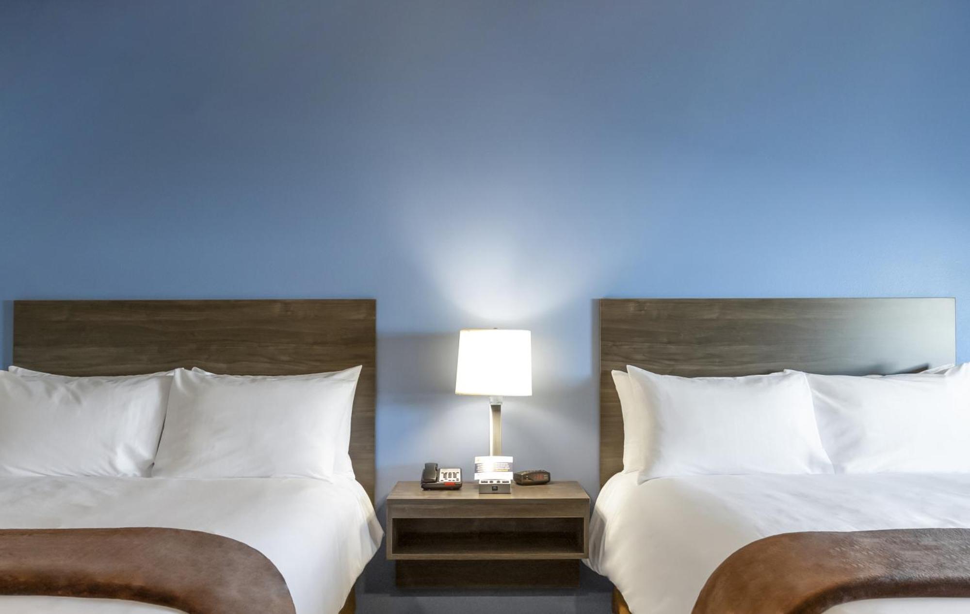 My Place Hotel-Mitchell Sd Esterno foto